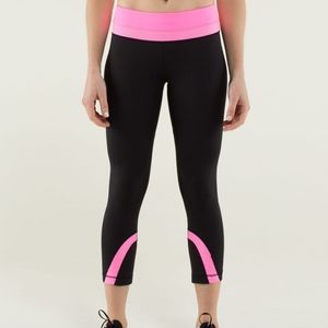Lululemon Run: Inspire Crop II